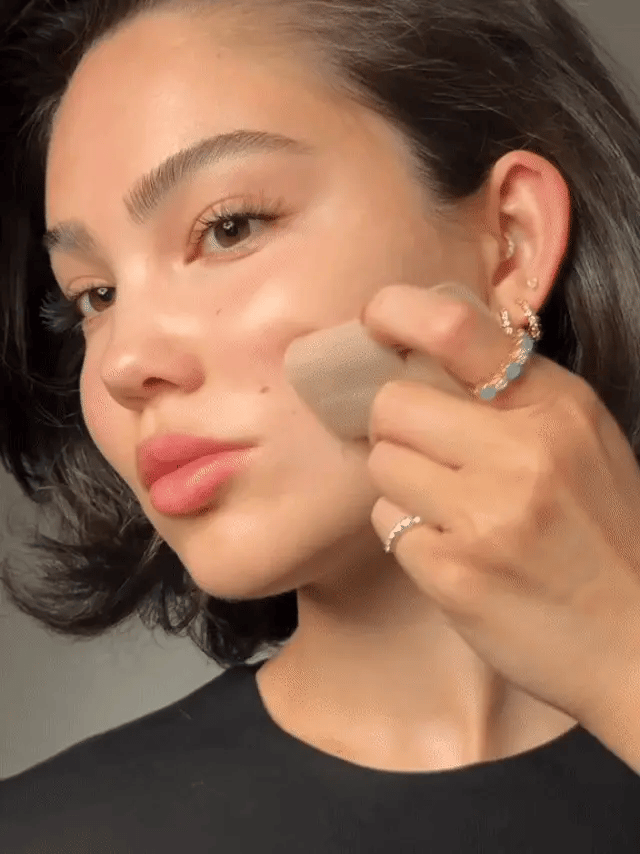 Traceless Matte Foundation Repair Stick